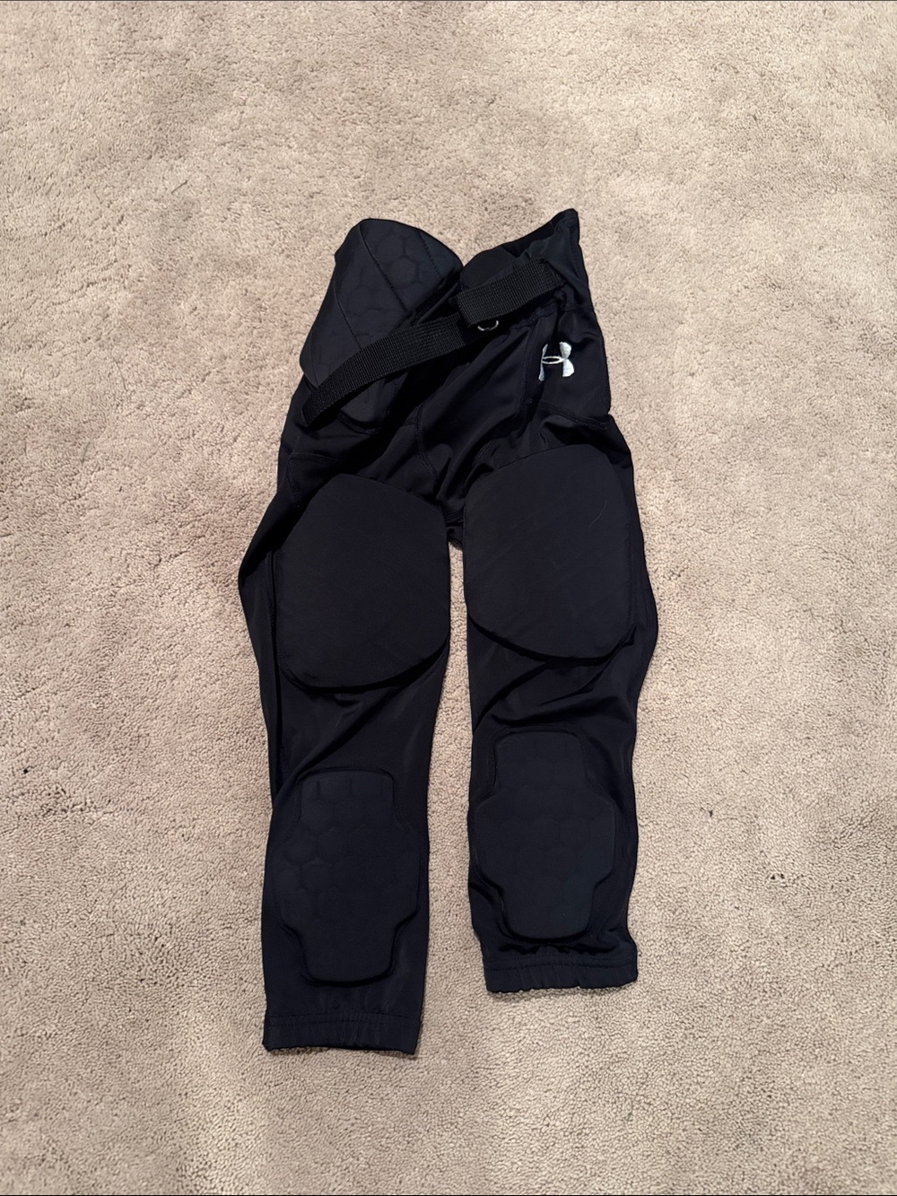 Under Armour Youth Small Black Padded Athletic Football Pants